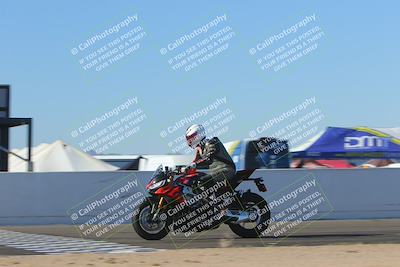 media/Nov-06-2023-Moto Forza (Mon) [[ce023d0744]]/4-Beginner Group/Session 4 (Finish Line Checker)/